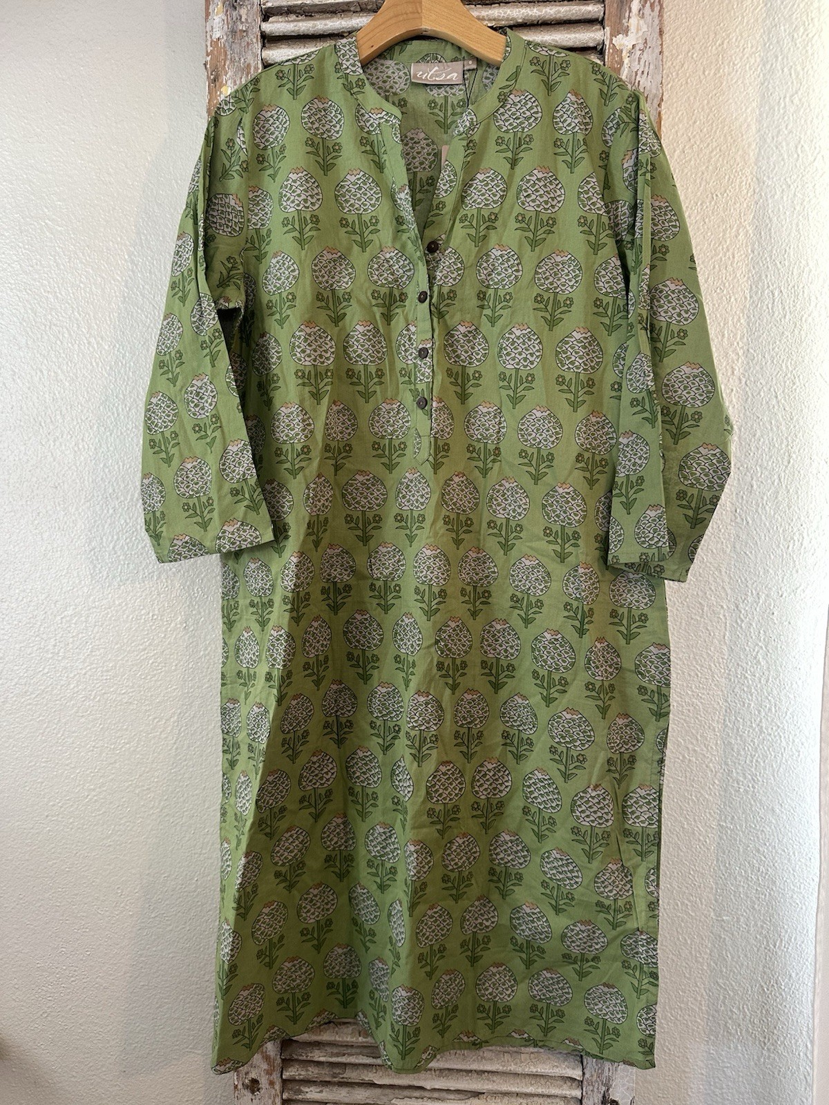B12 Utsa Green Bulb Floral Kurta Women’s Sz Small NWT!