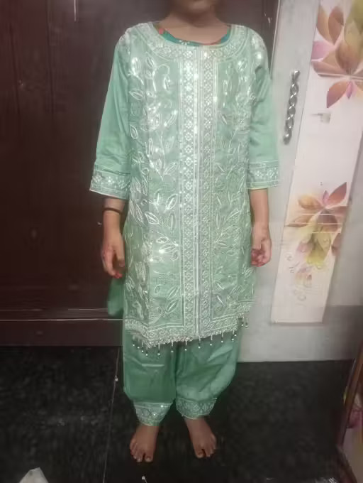 Trendy Ethnic Wear Girls Kurta Pajama Set Embroidered Top & Bottom Set