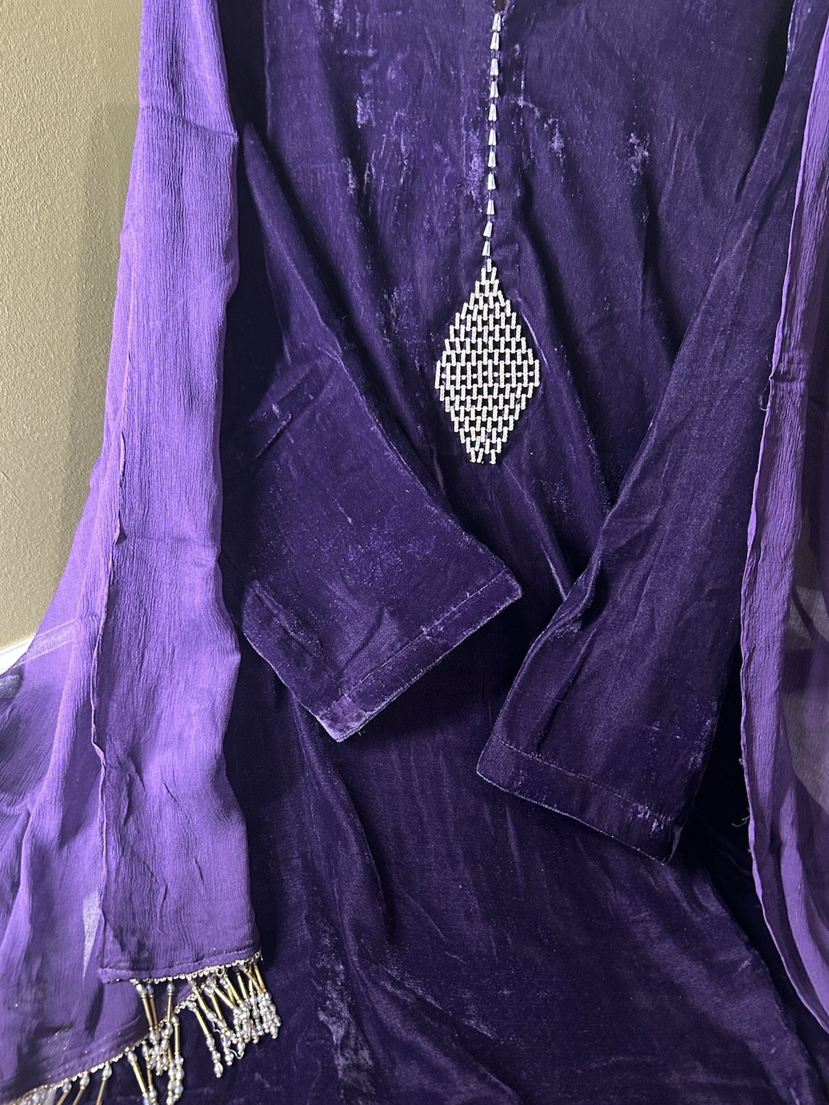 Velvet 3ps Large 46 And Medium 44 In Beautiful Four Colors