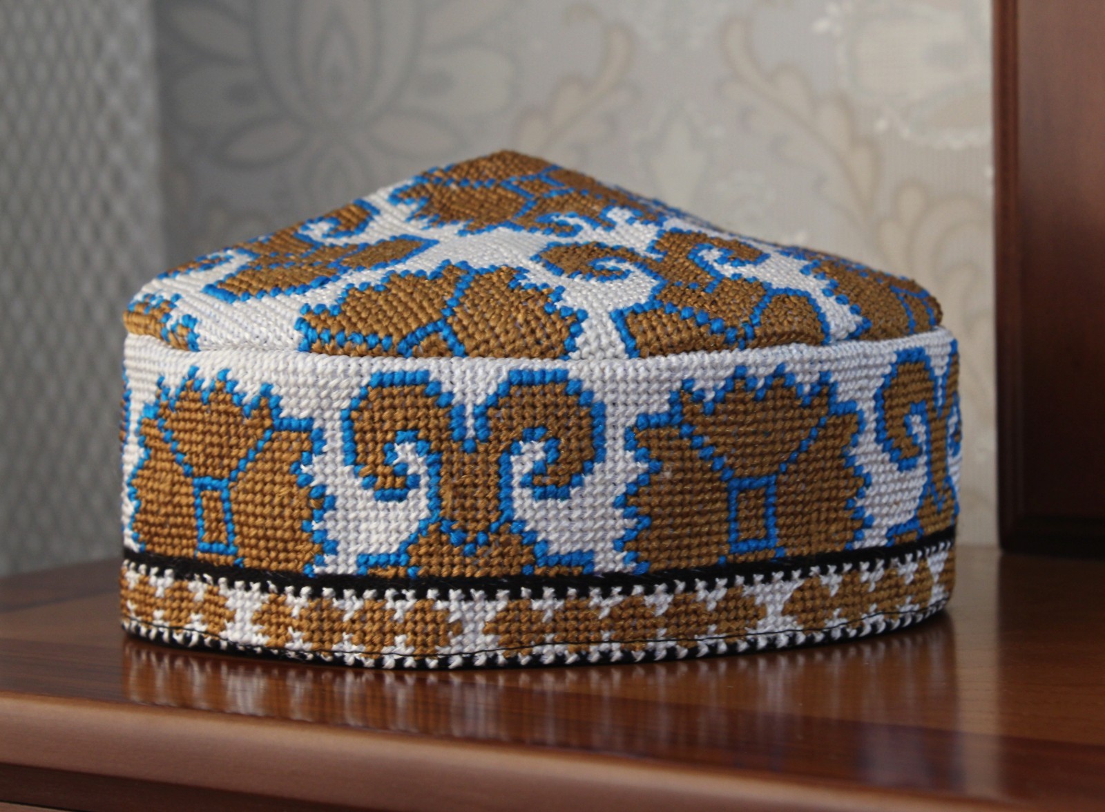 Uzbek Embroidered Skull-cap 23.2″/59cm Traditional Kufi Hat Ethnic Doppa Unisex