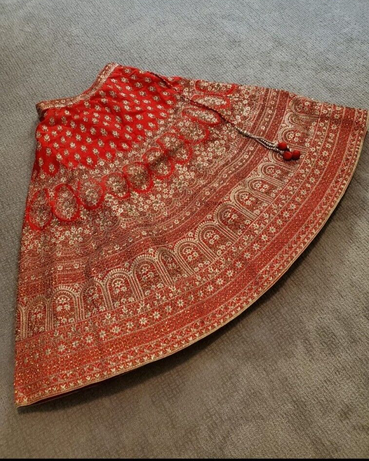 Manyavar Bridal Red Lengha Small Length 41″, Waist 29.5″