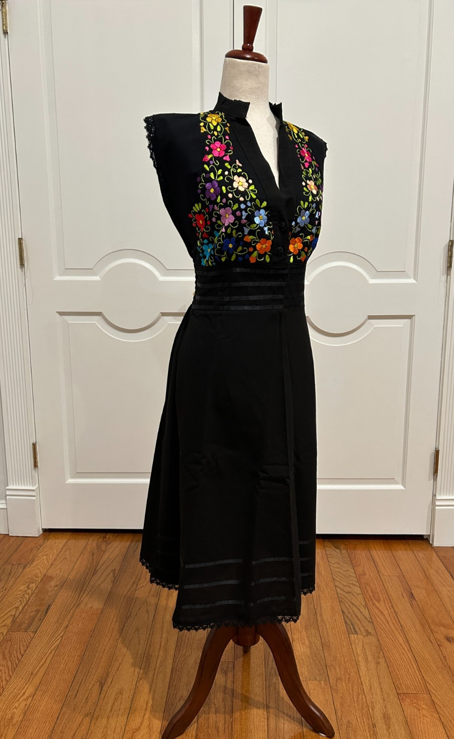 One of a Kind Mexican embroidered dress, hand Embroidered with Silk threads.