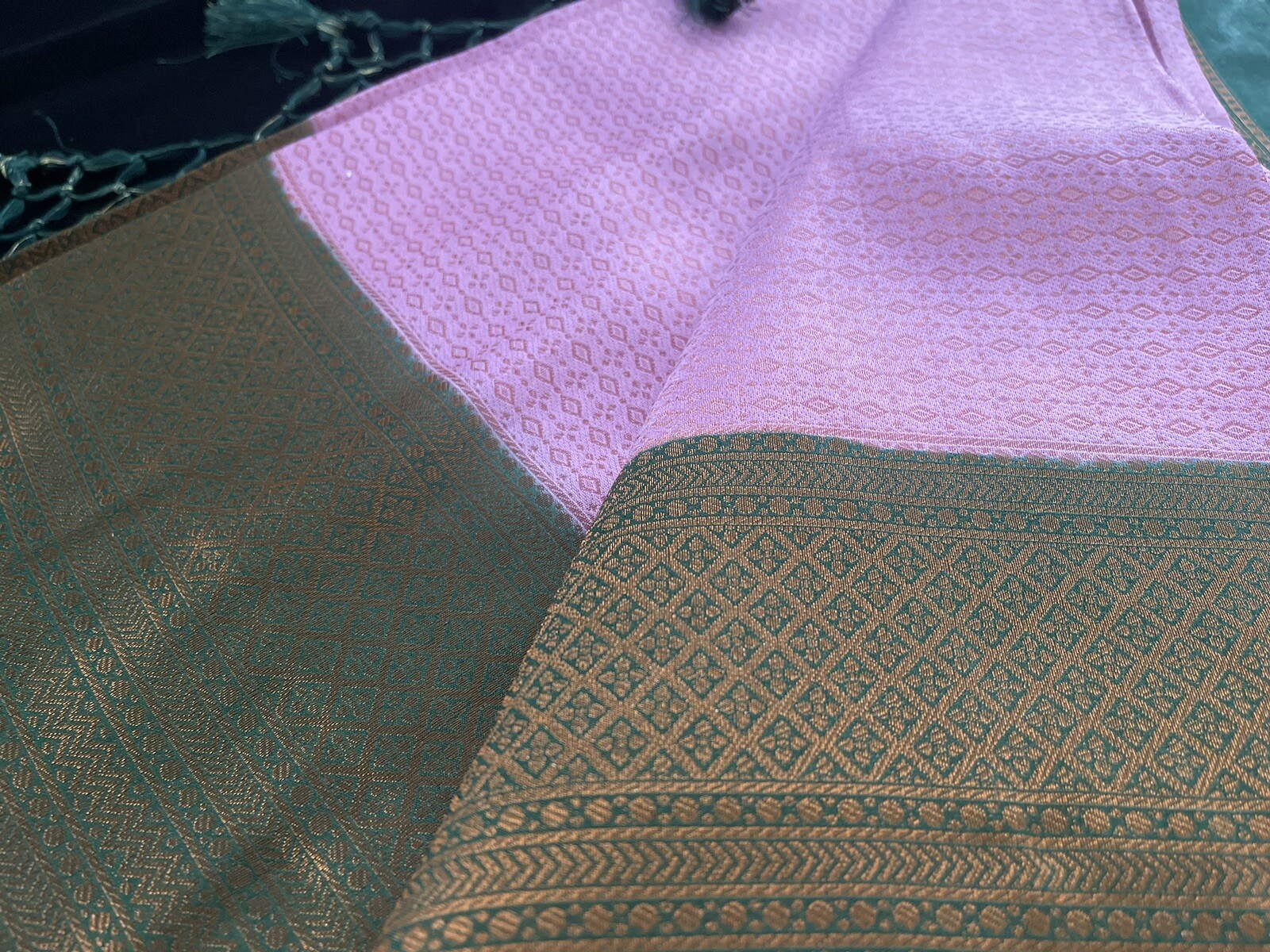 saree unstitched blouse pico and fall done Pink Saree With Green Border Contrast