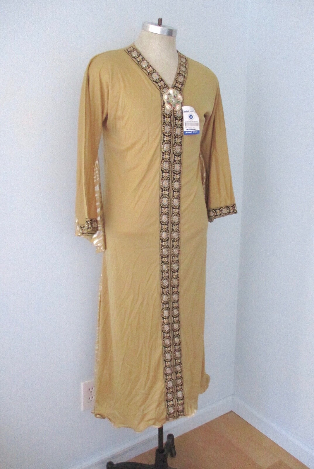 NWT Dubai gold dishdasha thoub black ribbon silver zebra seashells Adult S
