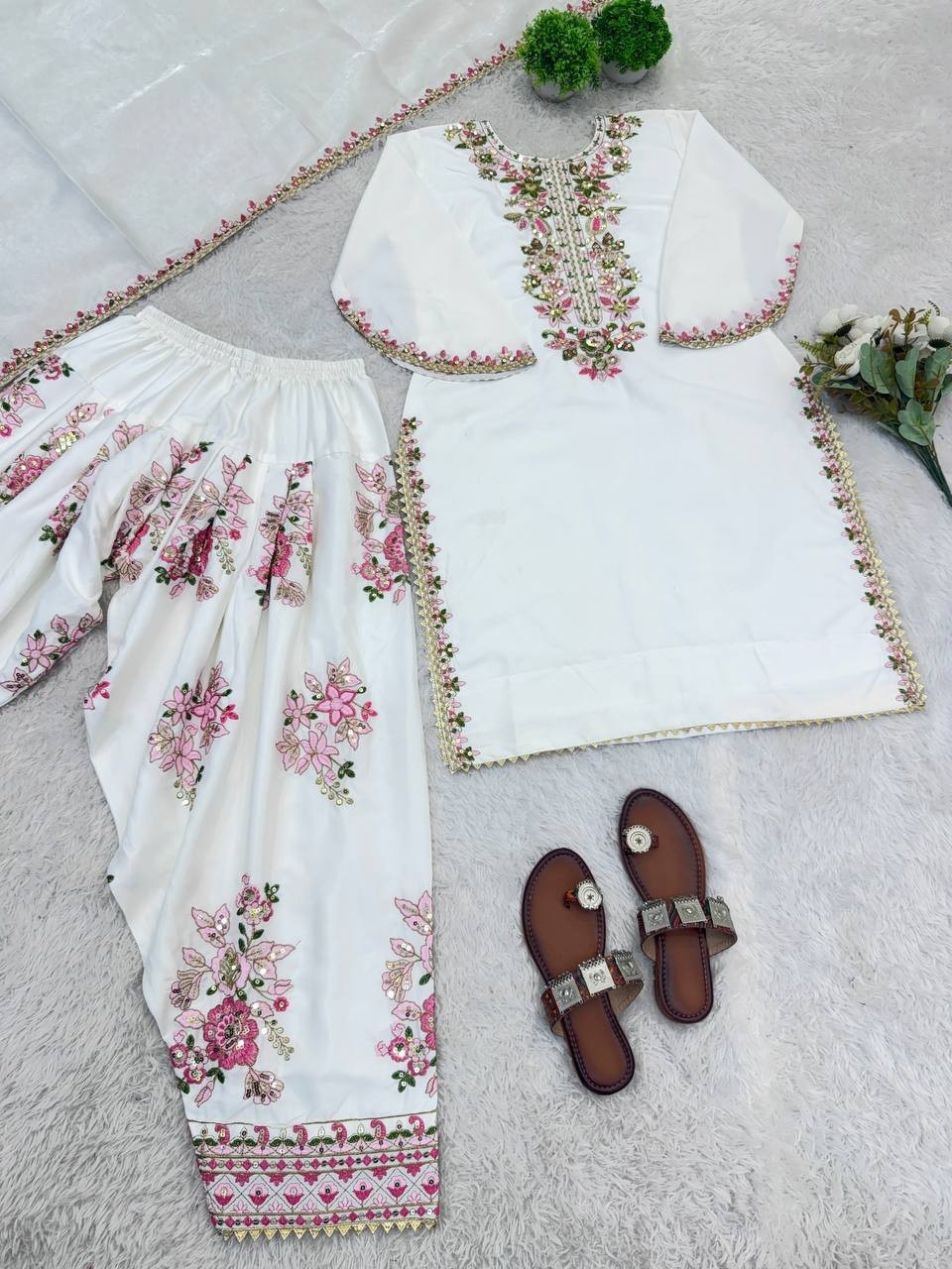 Ethnic Wear White Farshi French Crepe Salwar Kameez With Dupatta For Women