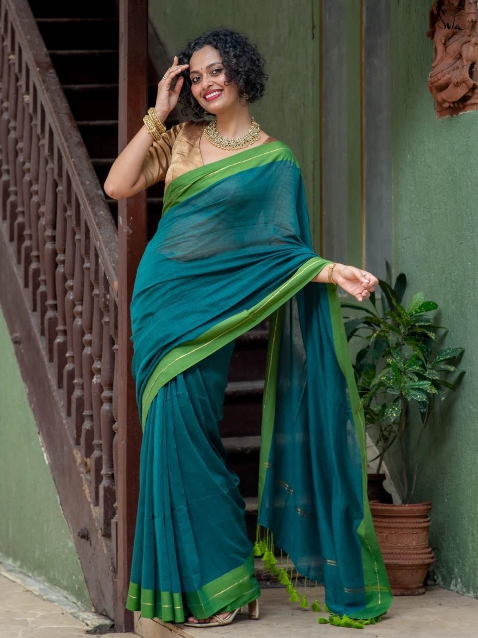 Hand Made Pure Mul Mul Cotton Saree Women Ethnic Wear Sari Blouse with Zari Par