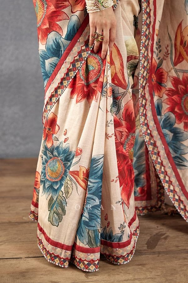 Women’s Farewell Floral Print Sarees With Lace Border & Unstitched Blouse Piece