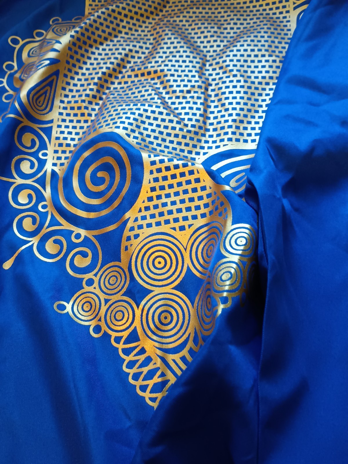 LucMatton Men’s X-Large Long Sleeve Royal Blue and Gold Print Traditional Tunic