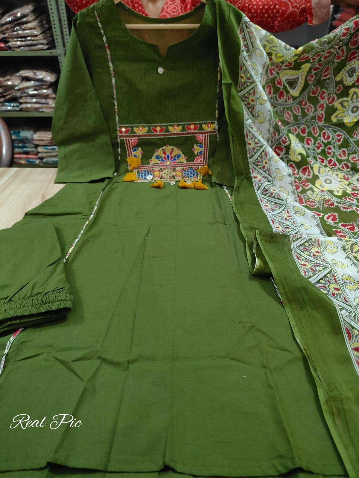 Women’s Party Wear Kurti Pant Dupatta Set Indian Bollywood Ethnic Top Kurta Set