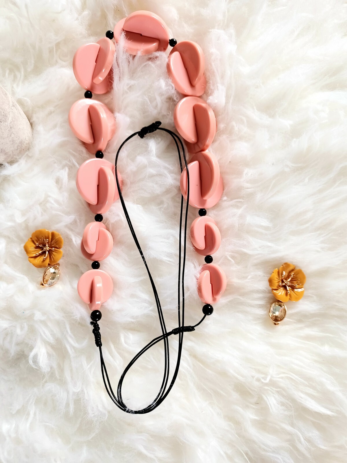 Trendy, versatile and vintage beaded necklace and earrings sets