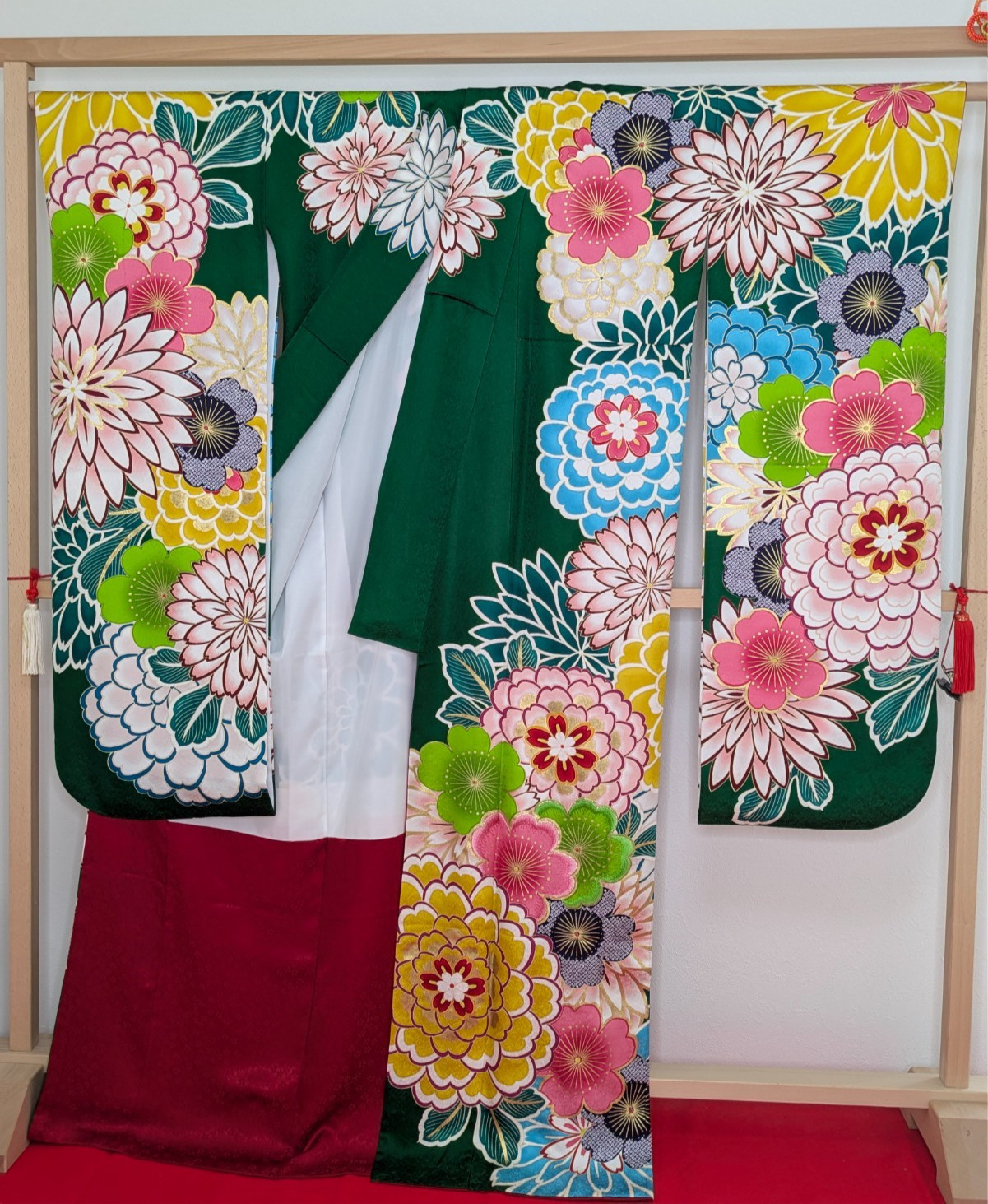 Japanese Kimono Silk Furisode Green Gorgeous Colored Floral Big SIze Textile Art