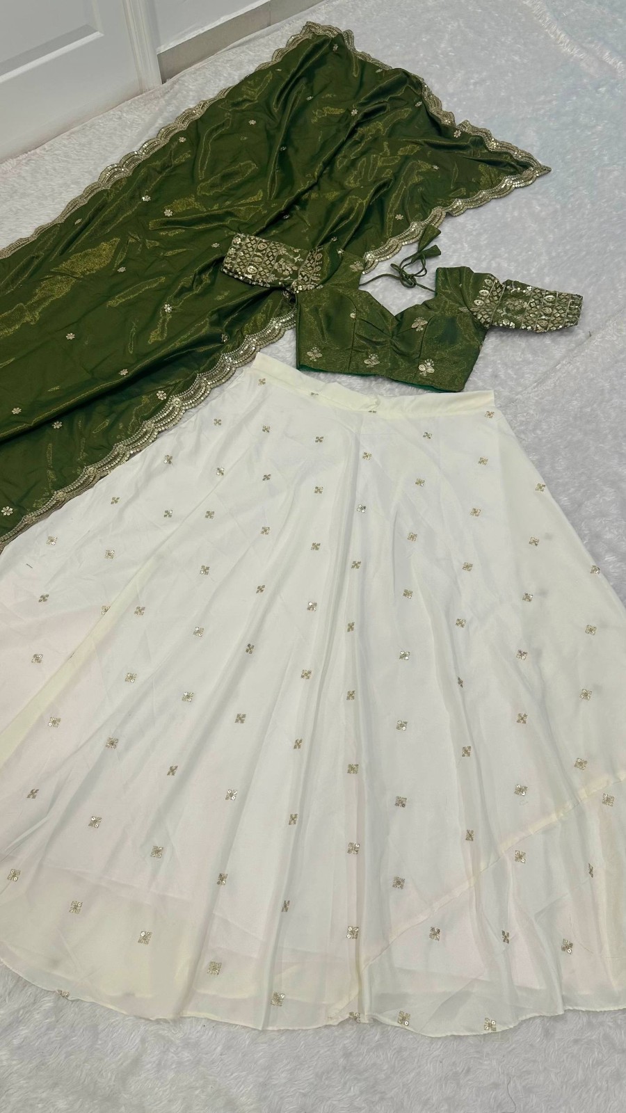Stunning Pure Crepe Silk White Lehenga Choli With Dupatta For Women / Girls