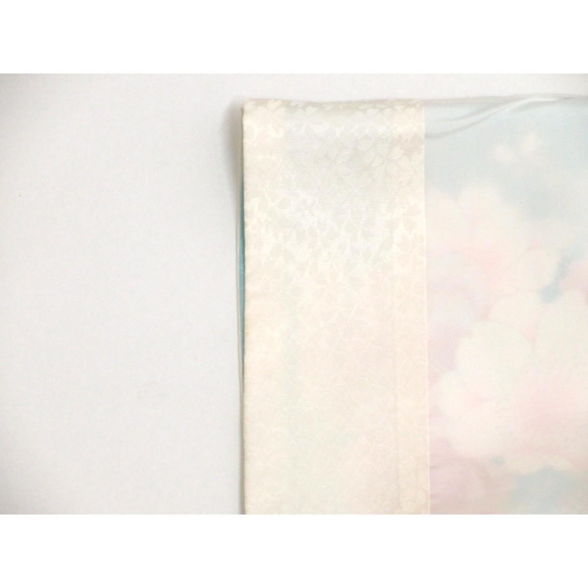Authentic Japanese Kimono, Yuzen dyeing with gold leaf and embroidery, gradi…