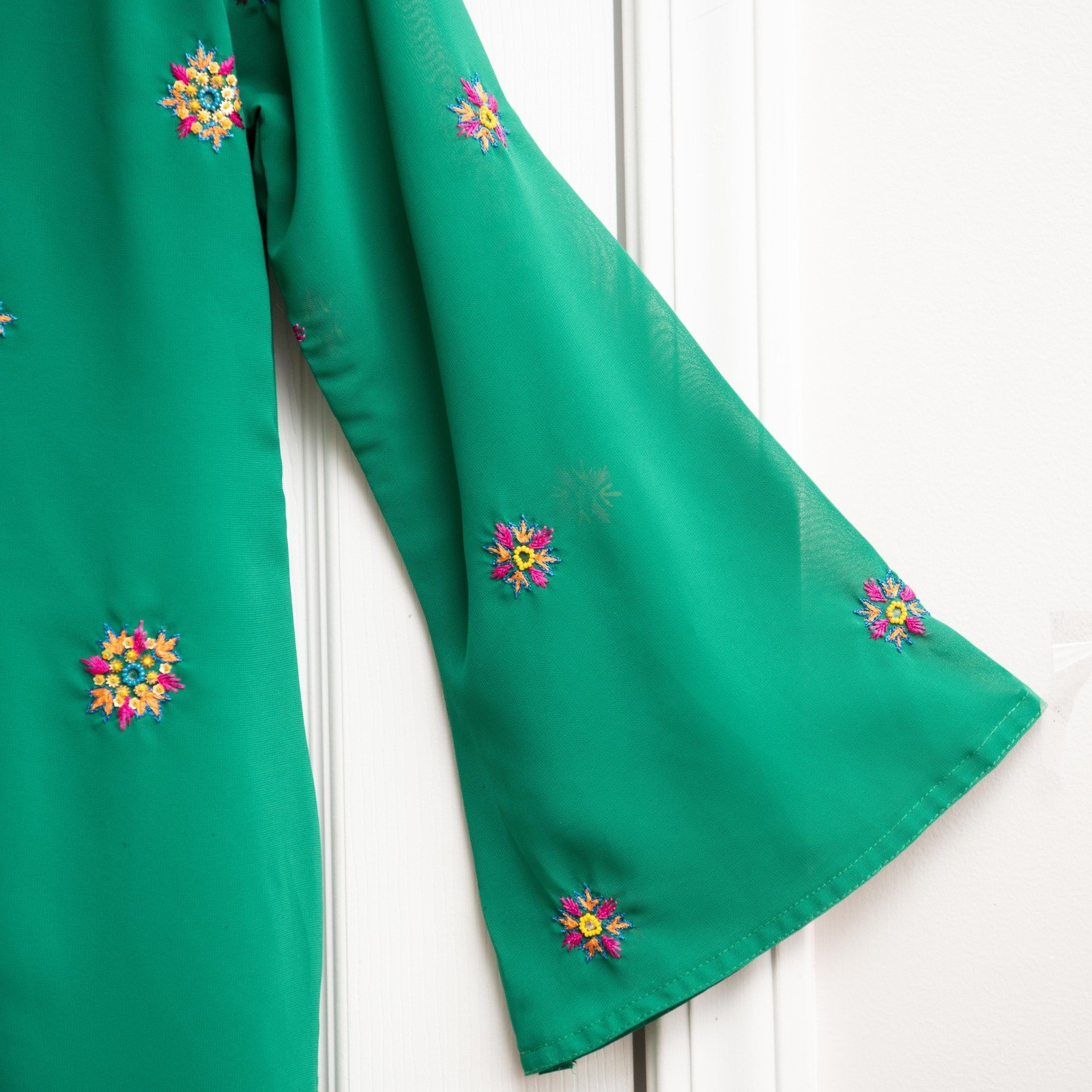 Embroidered Indian Kurta Sequin Top Dupatta Scarf Ballywood Ethnic Boho Beaded