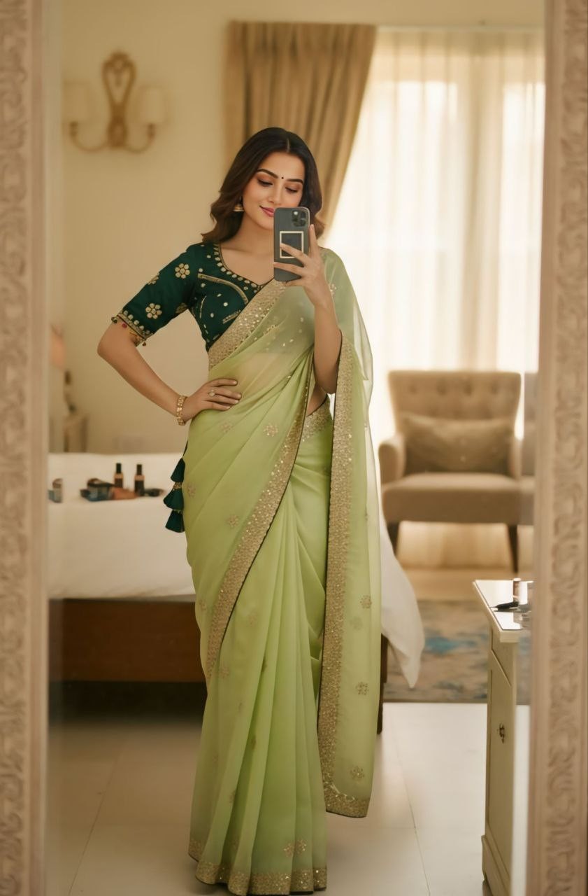 Presenting New Heavy ReadyMade Blouse Silk Saree With For Indian Party Wear