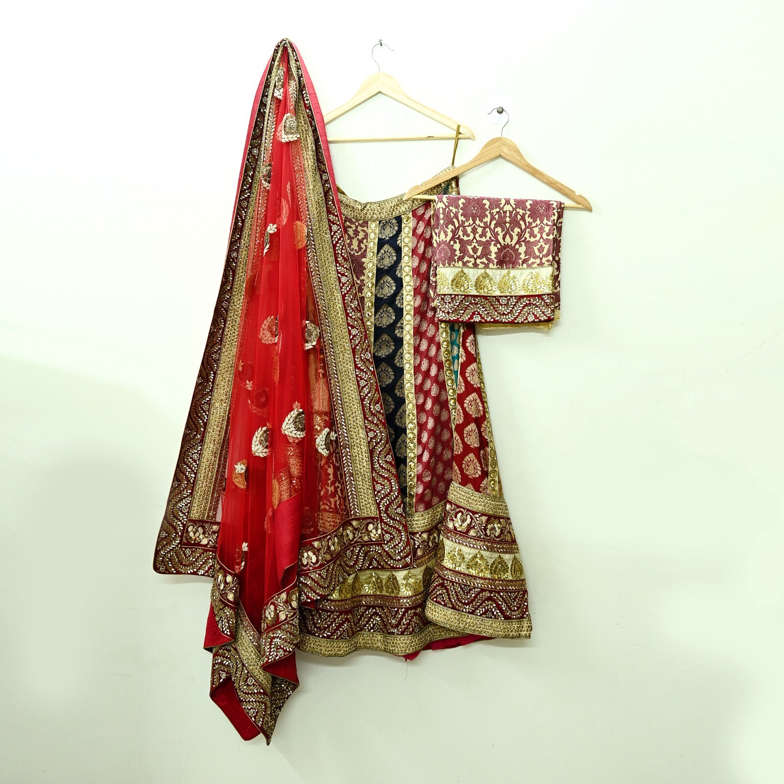Indian New Heavy Pure Silk Hand Embroidered Designer Sabyasachi Lehenga 3pcs Set
