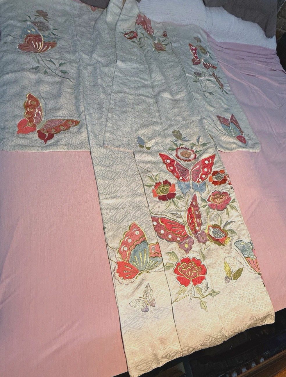 Handmade Women’s Japanese Kimono Ivory Butterfly & Floral Embroidery Furisode