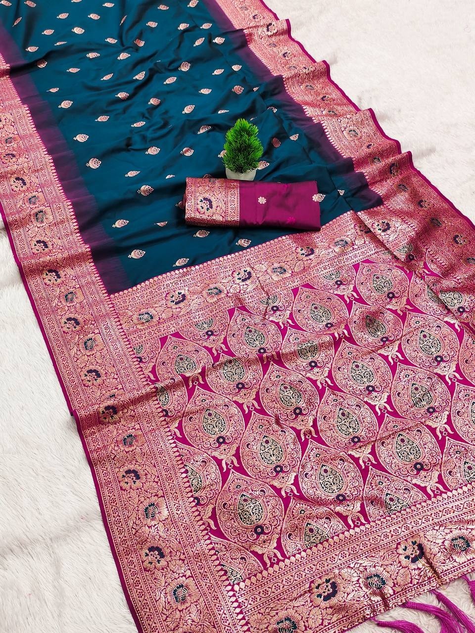 Latest Collection Soft Banarasi Silk Saree With Blouse For Women Festival Wear