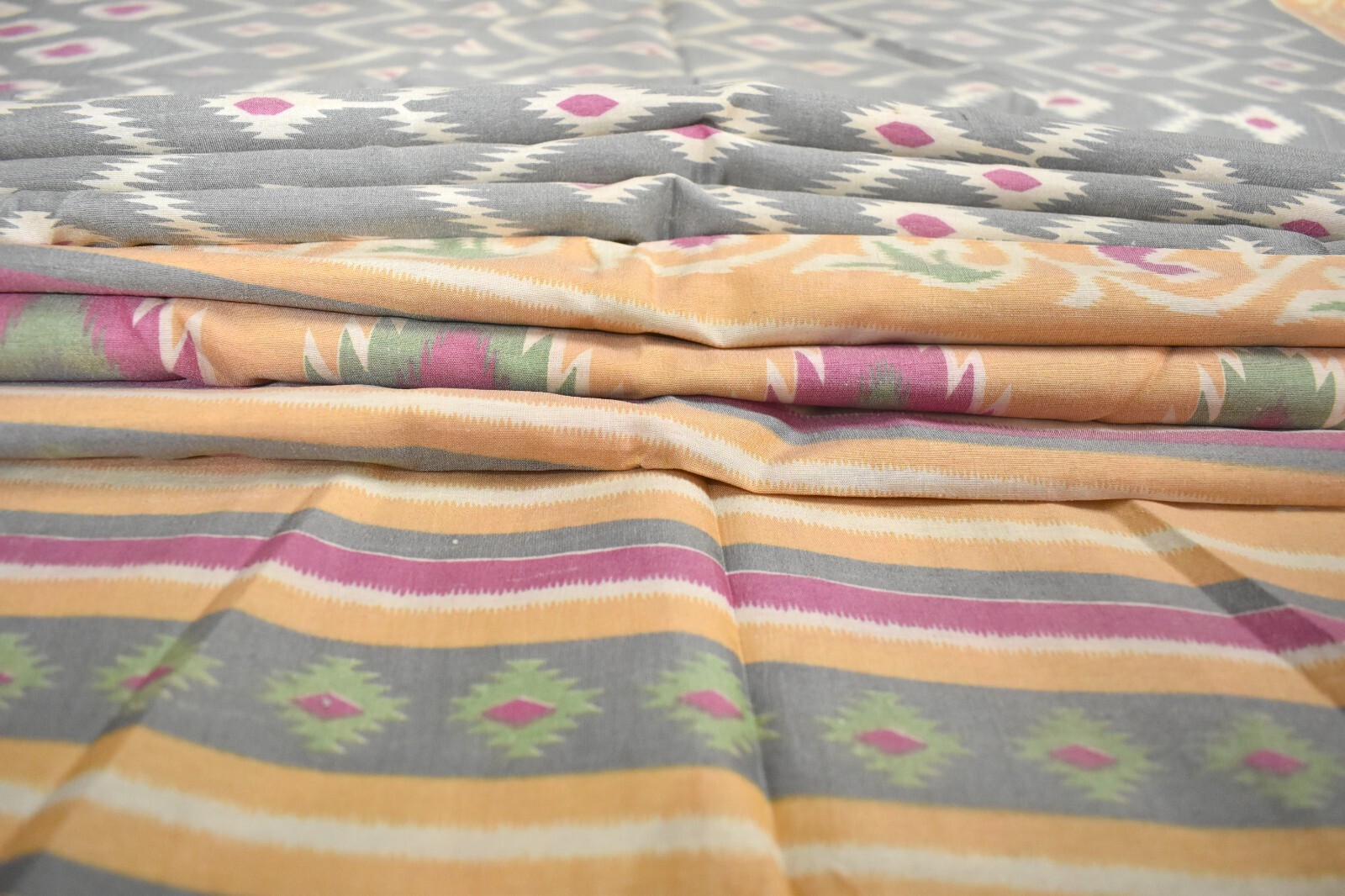 FNC Vintage Saree Gray Sambhalpuri Hand Woven Ikat Printed Silk Sari Fabric 5YD