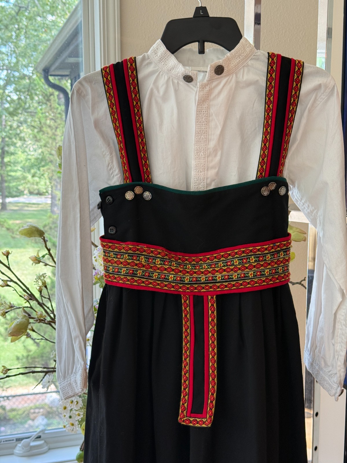 Girl`s EU140 8-11 yrs. NORWEGIAN FESTDRAKT BUNAD Telemark style Worn once Fine