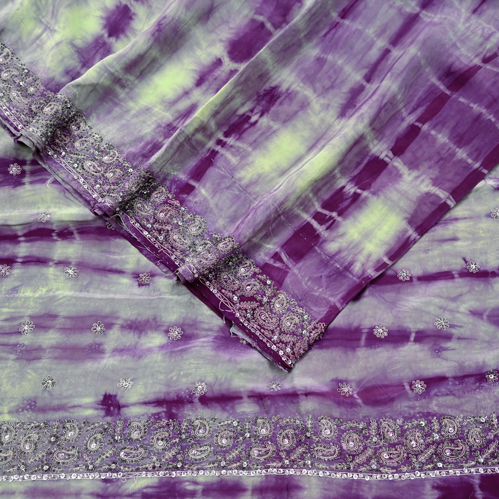 Vintage Purple & Green Saree Pure Crepe Silk Hand Embroidered Tie-Dye Sari Fabri