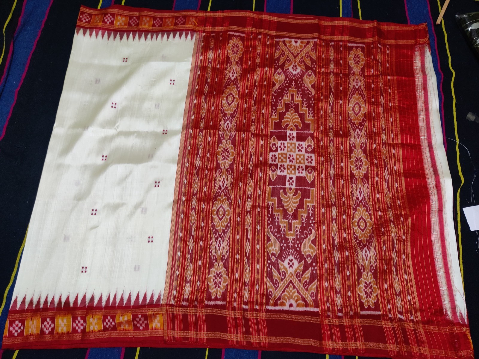 white and red Odisha Sambalpuri Ikat Pure Silk Saree