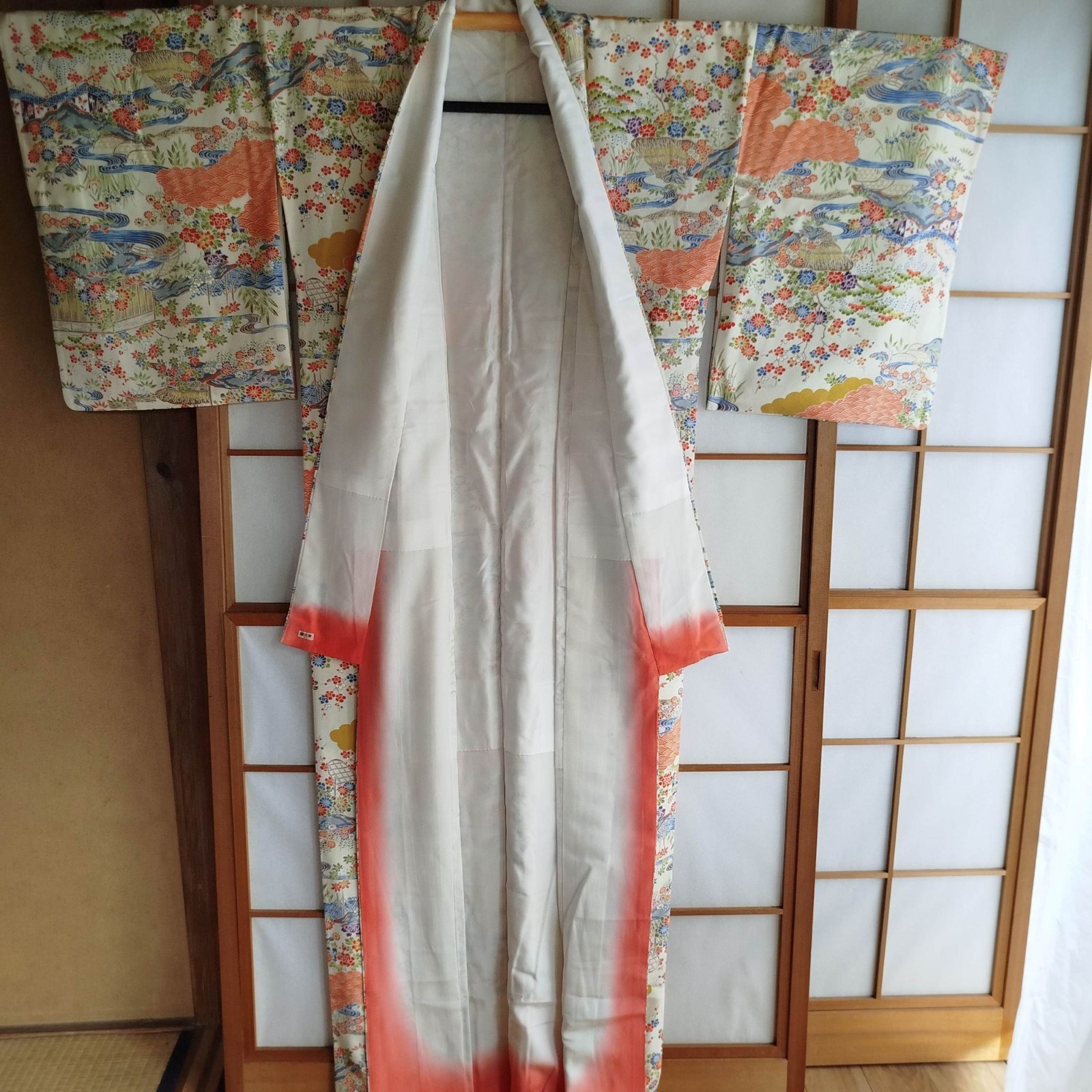 Vintage Silk Komon Kimono Cream Chirimen Stream Floral Seigaiha Pattern Japan