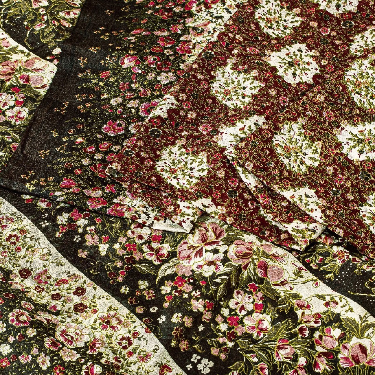 Sanskriti Vintage Sarees Red & Brown Pure Silk Floral Printed 6+Ydsari Fabric