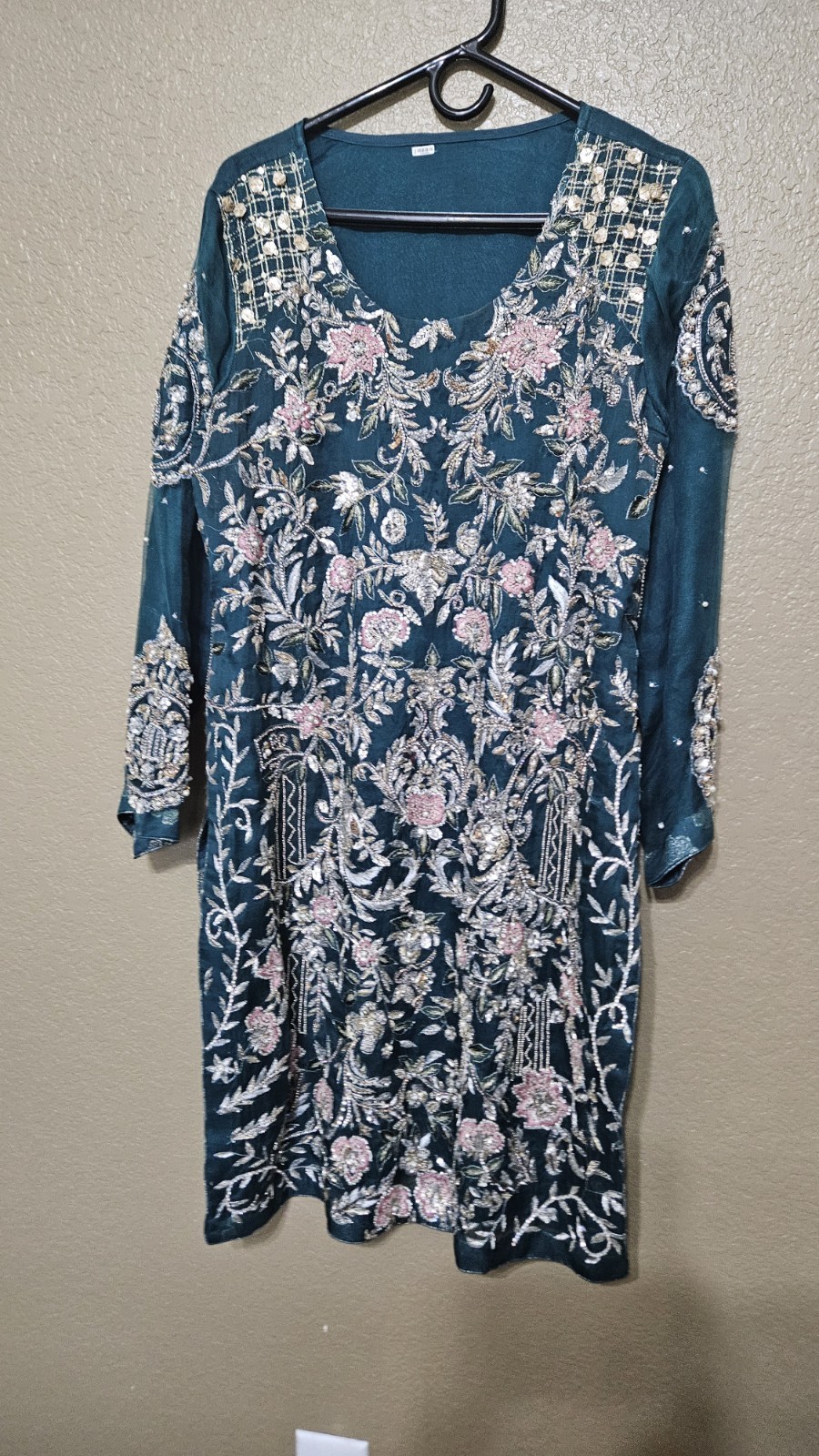 Pakistani shalwar kameez Dupatta Pret Party Wear Medium Pit To Pit 21 In