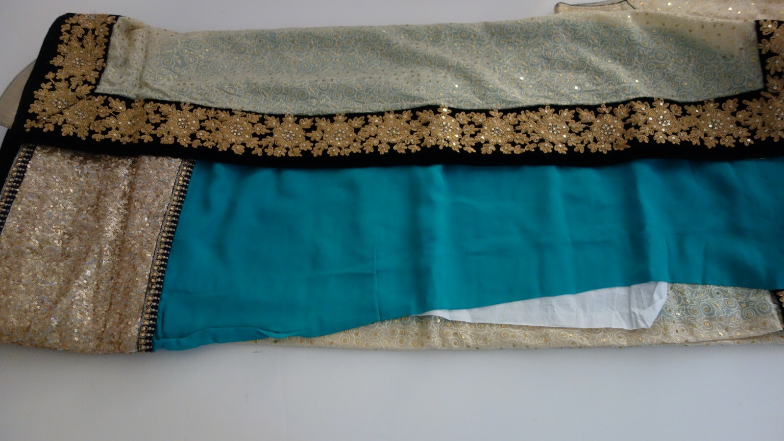 Beautiful Multi-Color Sari and Blouse w/Gold Work/Sequence New