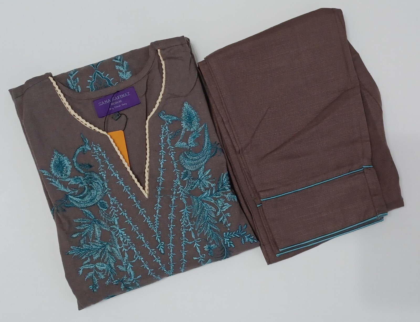 NEW SANA SAFINAZ 2PC Size M Embroidered Khaddar Kurti & Trouser Fall/Winter