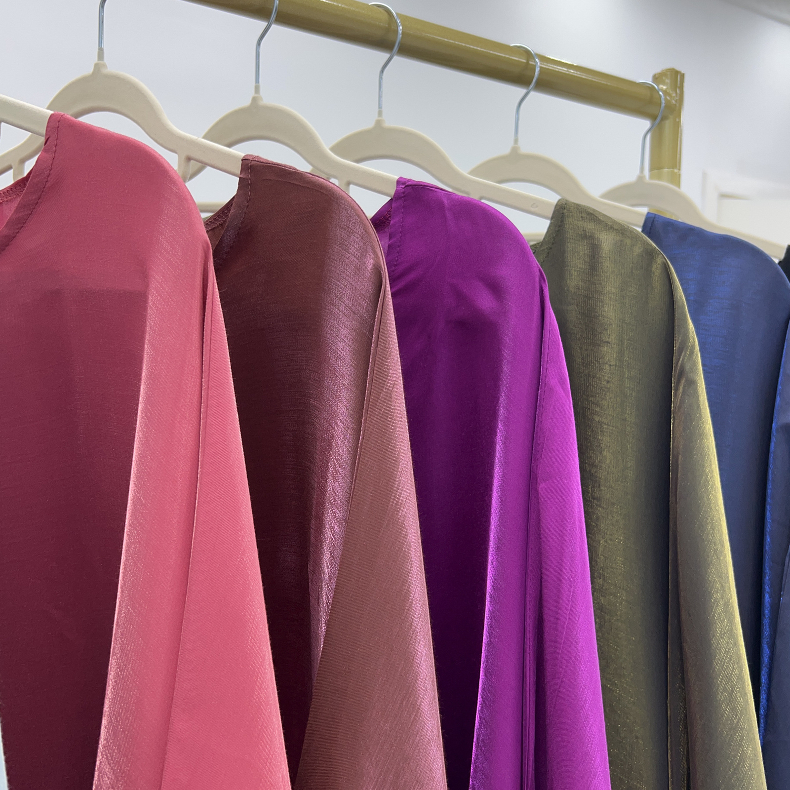 Women Shiny Dress Fashion Muslim Arab Robe Loose Bat Sleeved Round Neck Burqas