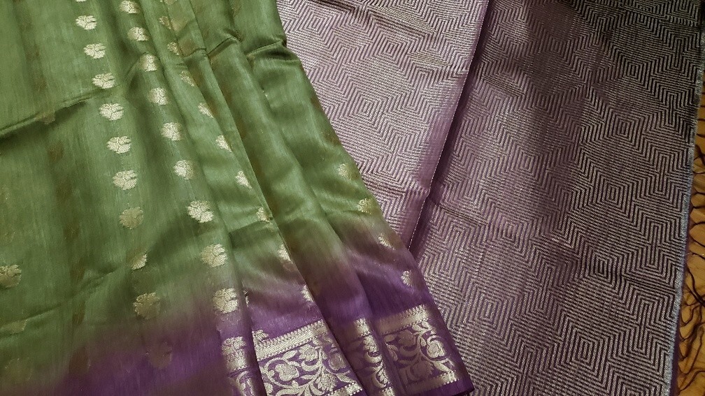 Tussar Silk Handloom Saree Floral Zari Work Brocade Pallu Unstitched Blouse