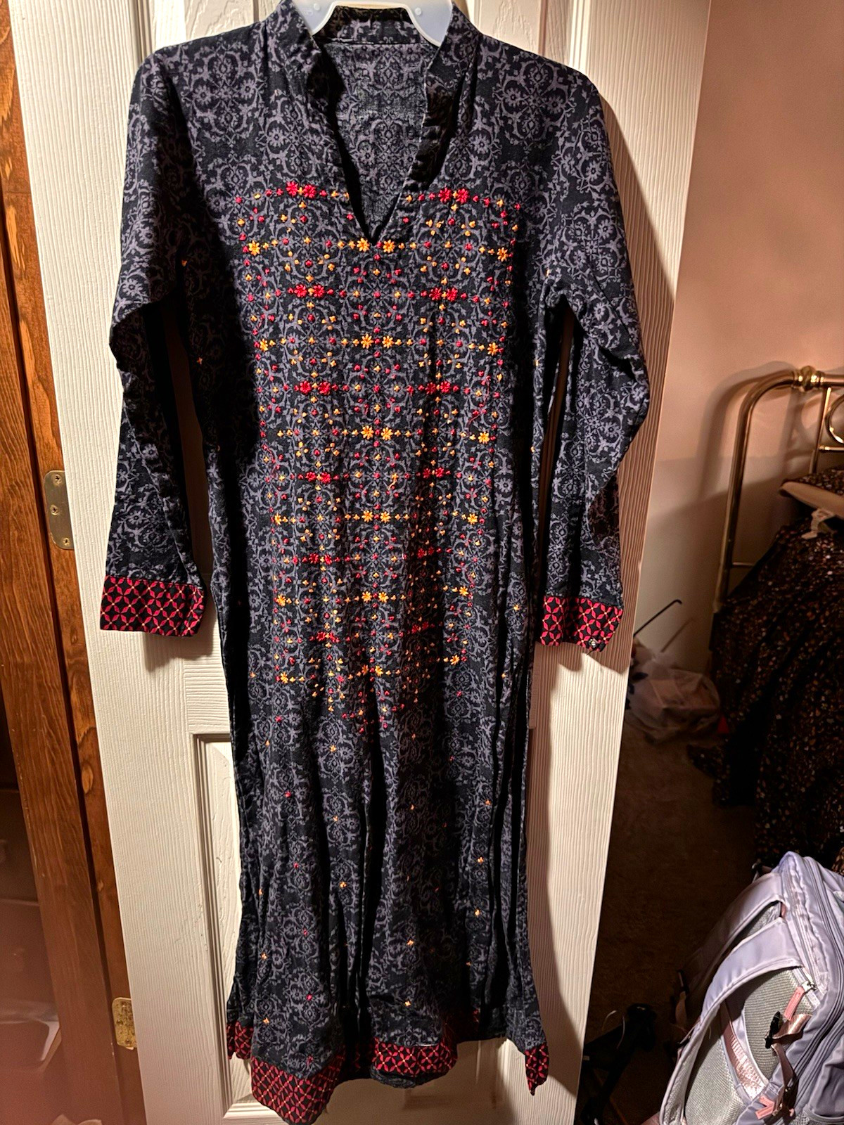 Women’s Black Printed Embroidered Kurta/Kurti Top, Long Sleeve, Cotton, M