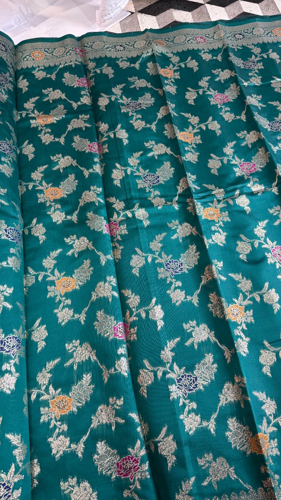 Luxury Teal Georgette Silk Saree with Intricate Floral Zari Weaving
