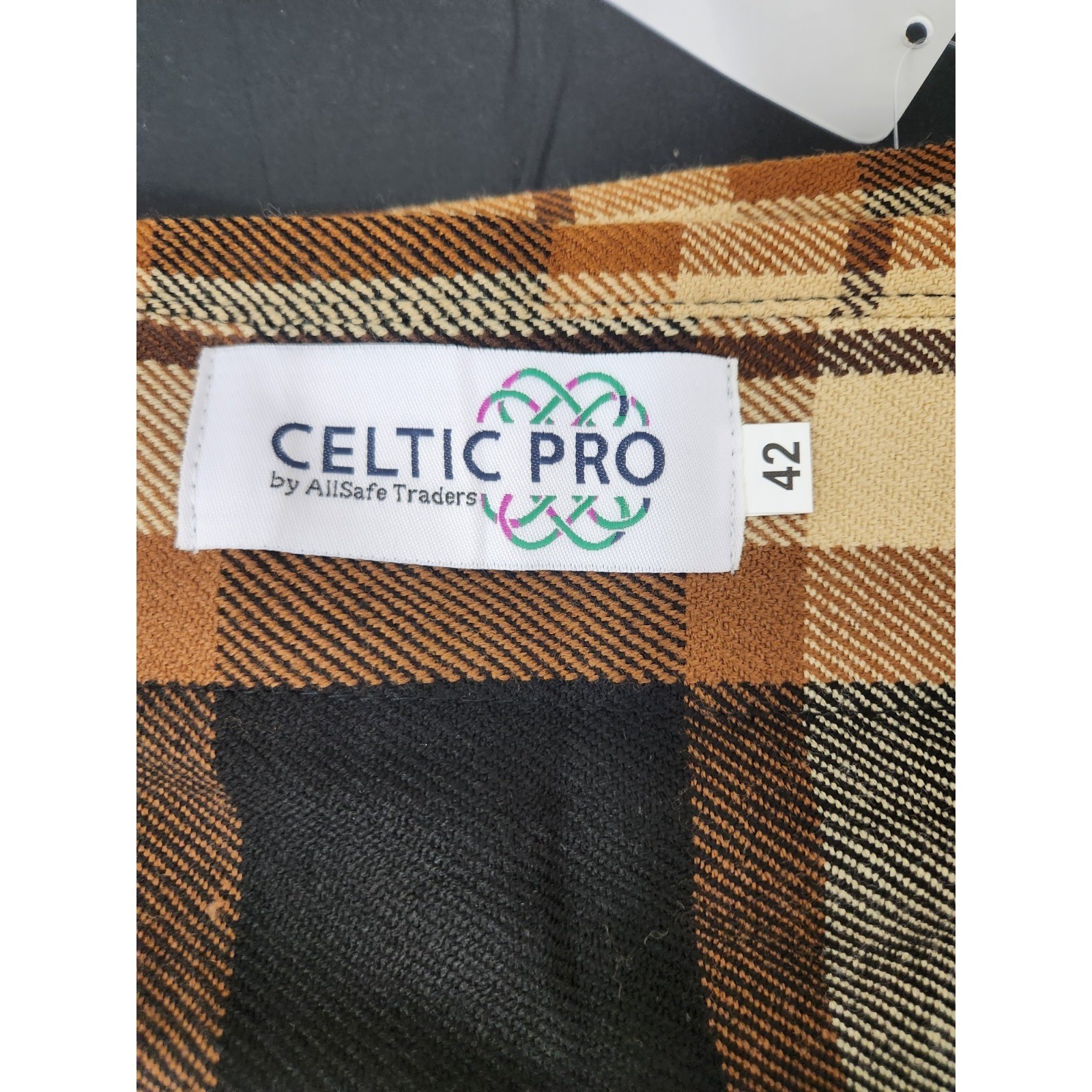 Celtic Pro Brown Tan Tartan Plaid Acrylic Kilt Mens Size 42 New With Tags