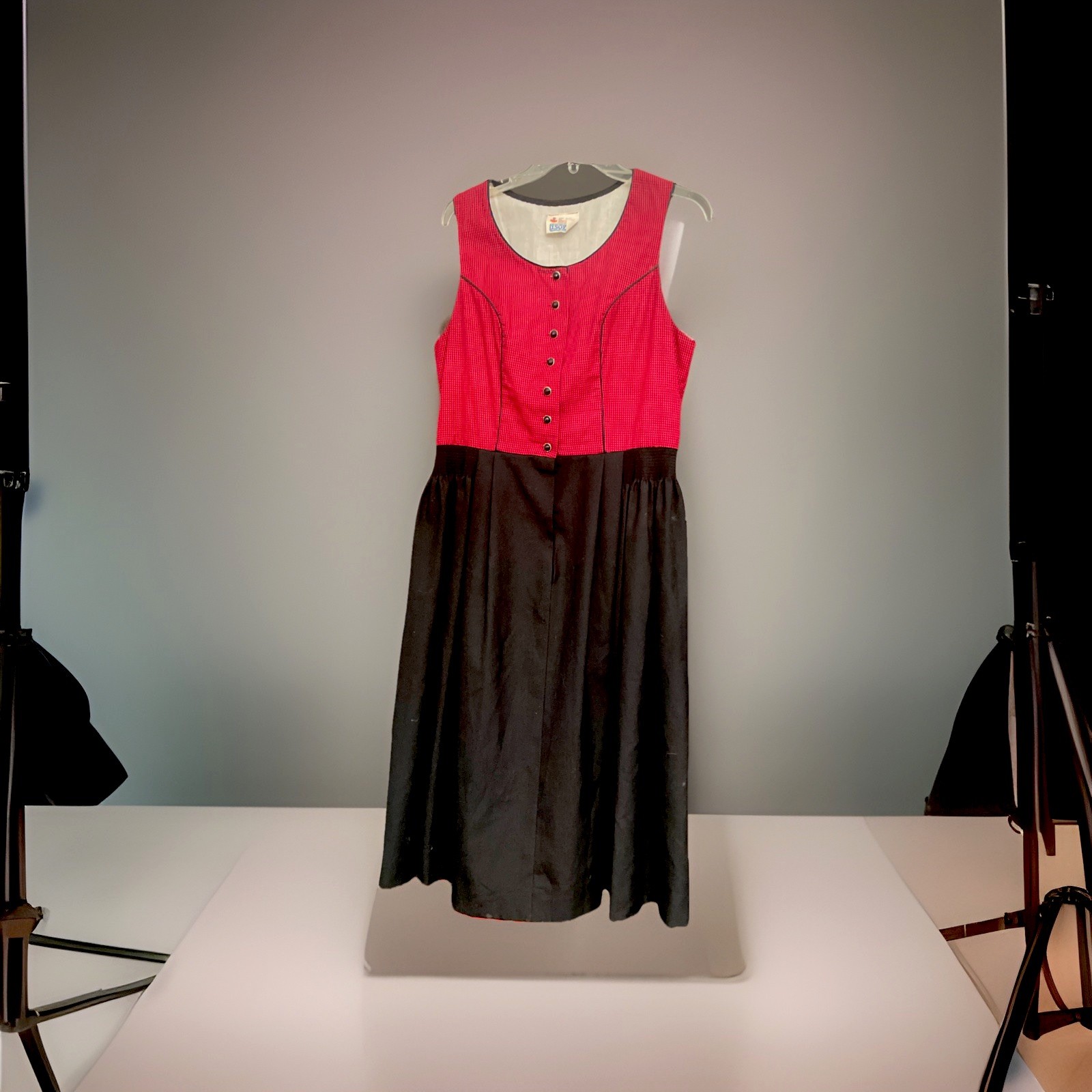VTG 60s Isola Austrian Dirndl TrachtenCouture BlackFlare/ ElasticPockets Sz42