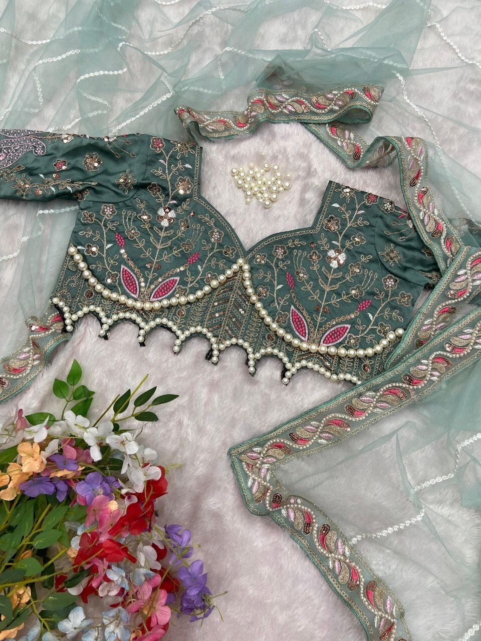 ATTRACTIVE PREMIUM NET SAREE WITH DESIGNER DUPATTA FOR WEDDING & PARTY WEAR