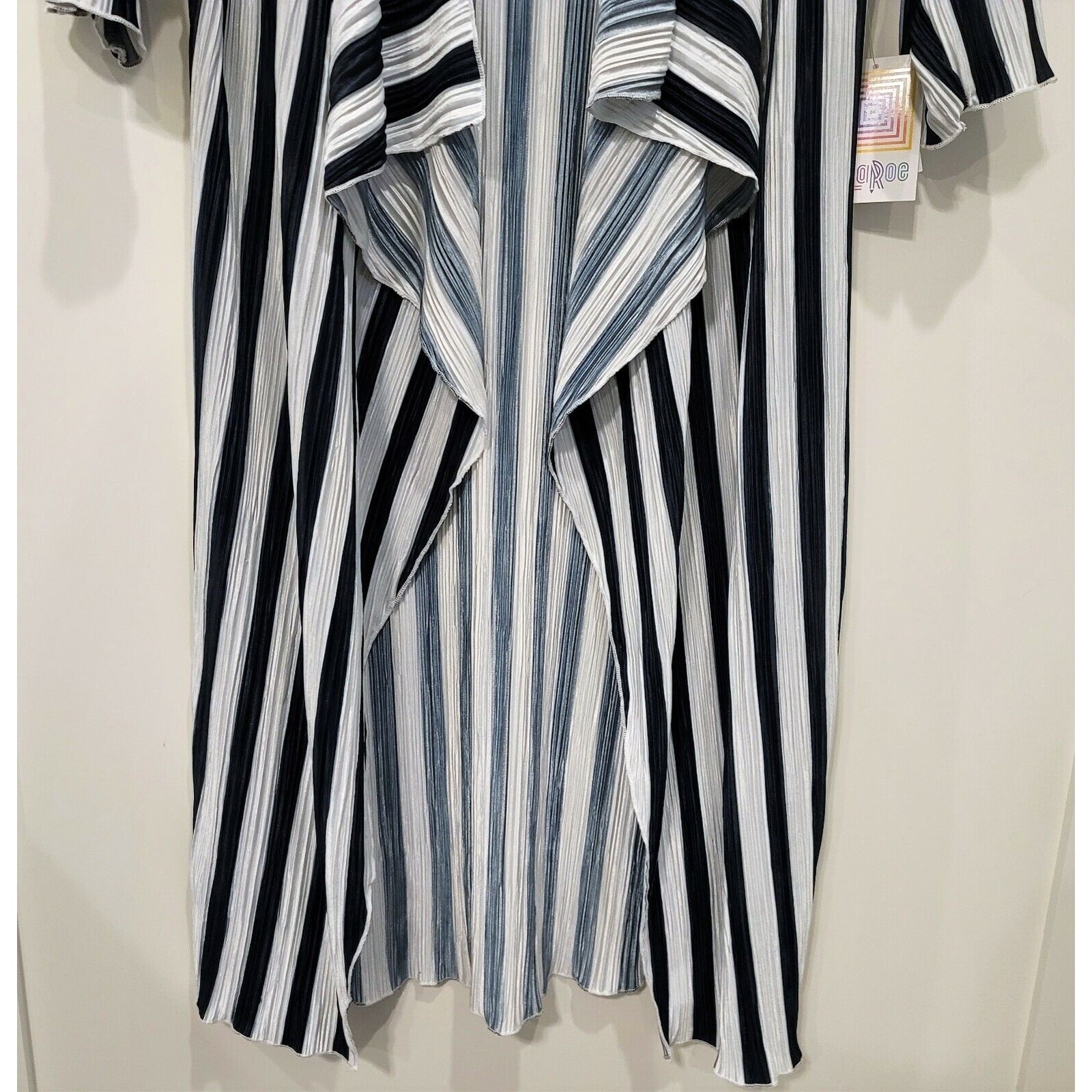 New LulaRoe Women’s Blue & White Striped Shirt Shirley Kimono Duster Size Large