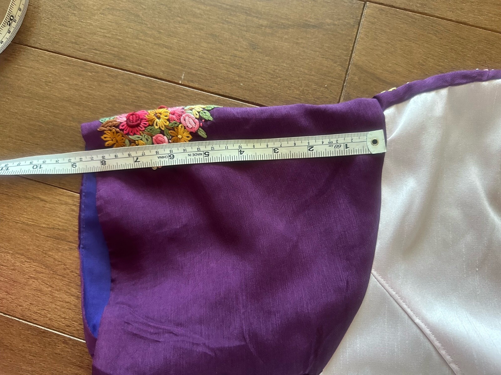 NWOT! plus-size, custom-made burgundy, purple Saree Sari blouse 50”. Embroidery