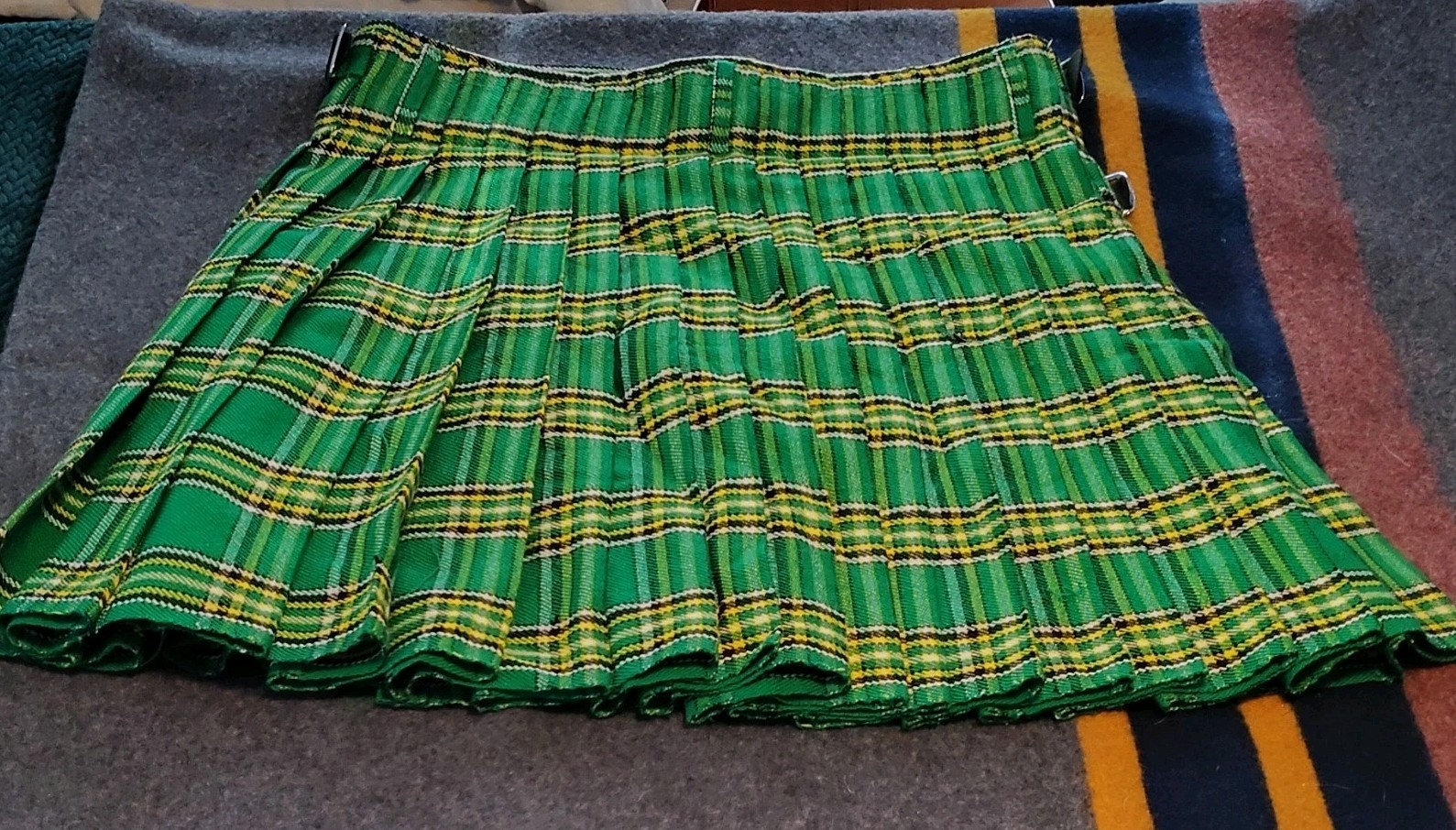 Scottish Design Tartans Traditional Green Tartan Kilt Size 38 Acrylic