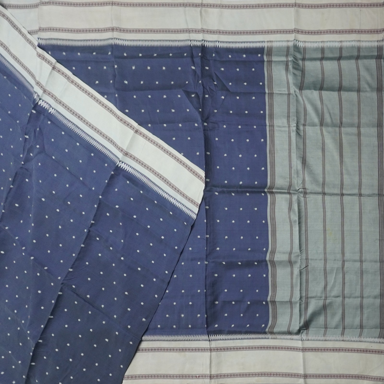 Vintage Navy Blue Sarees 100% Pure Silk Handwoven South Indian Sari 5YD Fabric