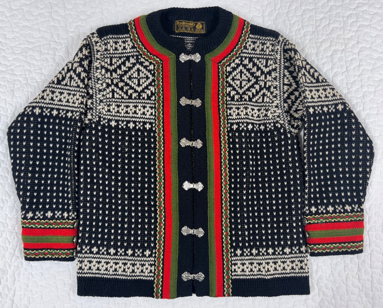 Nordic Sweater Nordstrikk Wool Pewter Clasp Black Norway Vintage Medium?