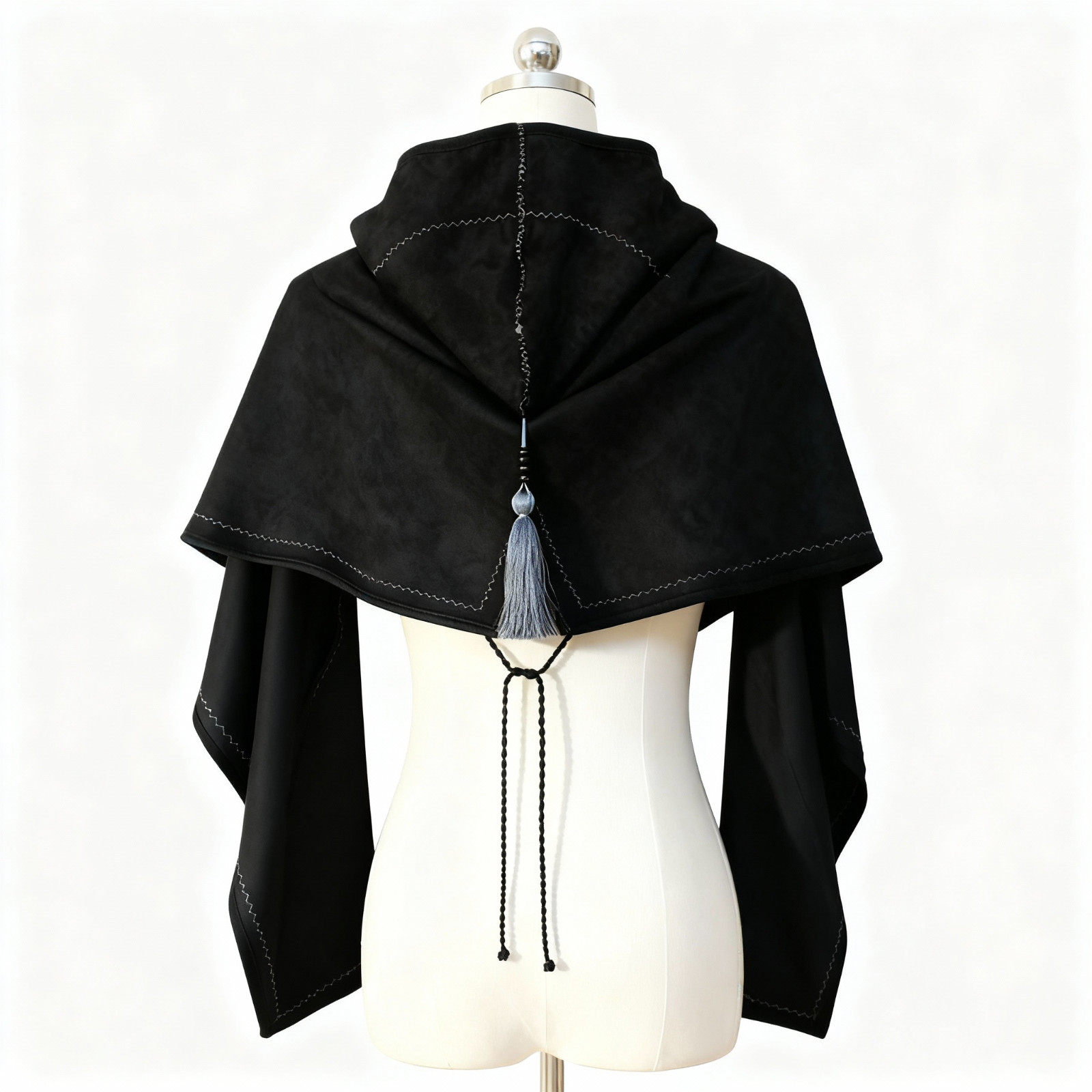 Traditional Georgian Khabalakhi Hood Scarf | Folk Chokha Accessory with Tassel