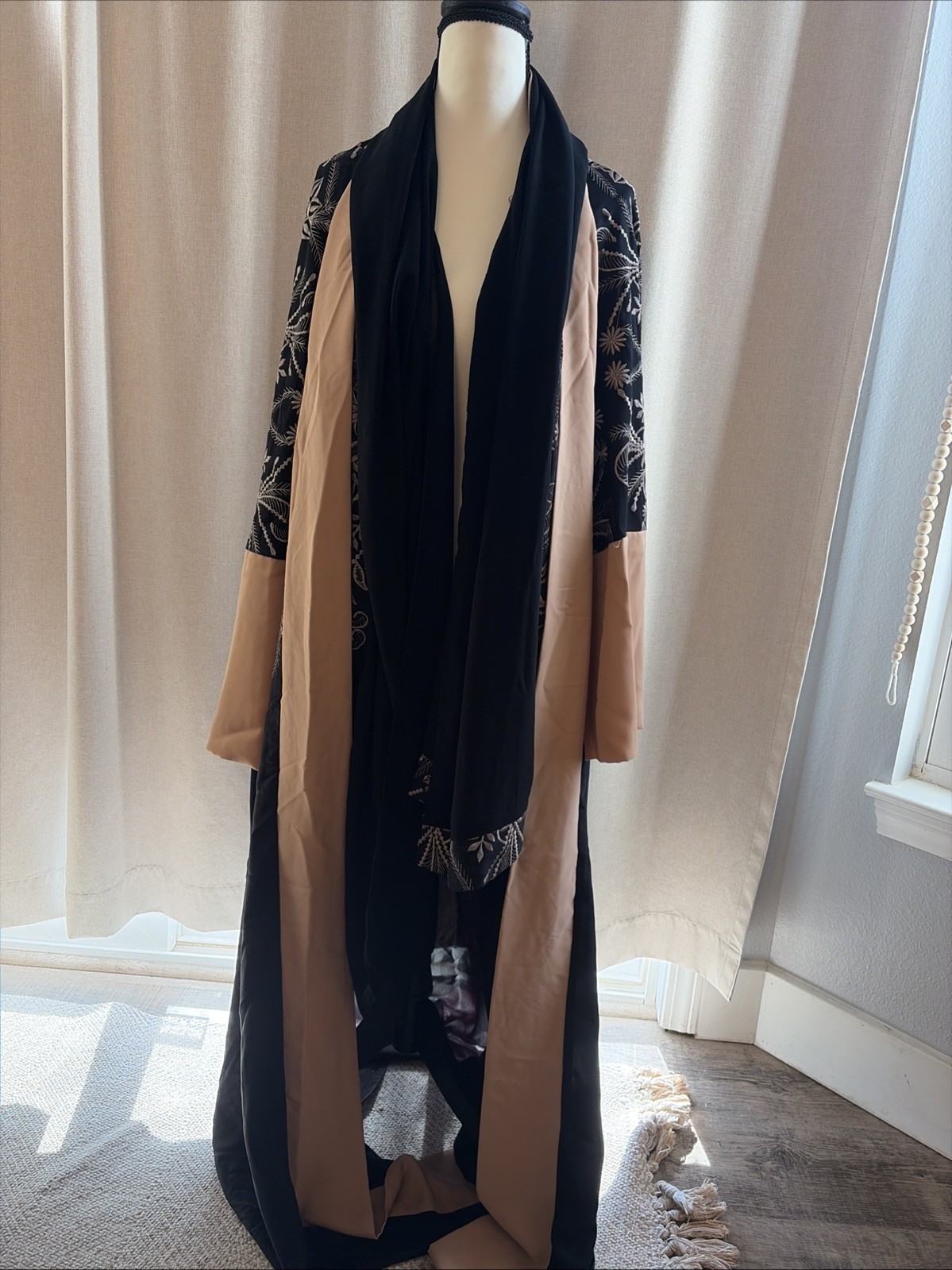 Hayas XL Black And Beige Open Abaya With Floral Embroidery