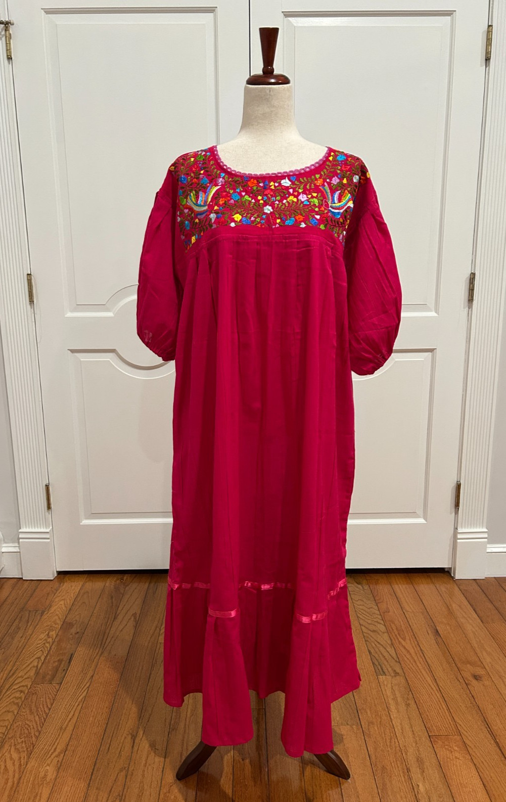 Jazmin Mexican dress, Hand Embroidered, Artisan dress, Boho, Hippie, Handmade.