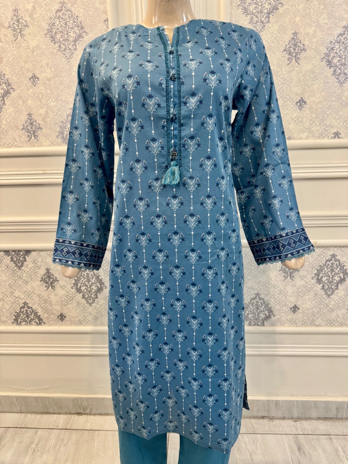 Pakistani Light Blue & Dark Blue Printed Straight Shirt 3-PCS Lawn Suit ,L