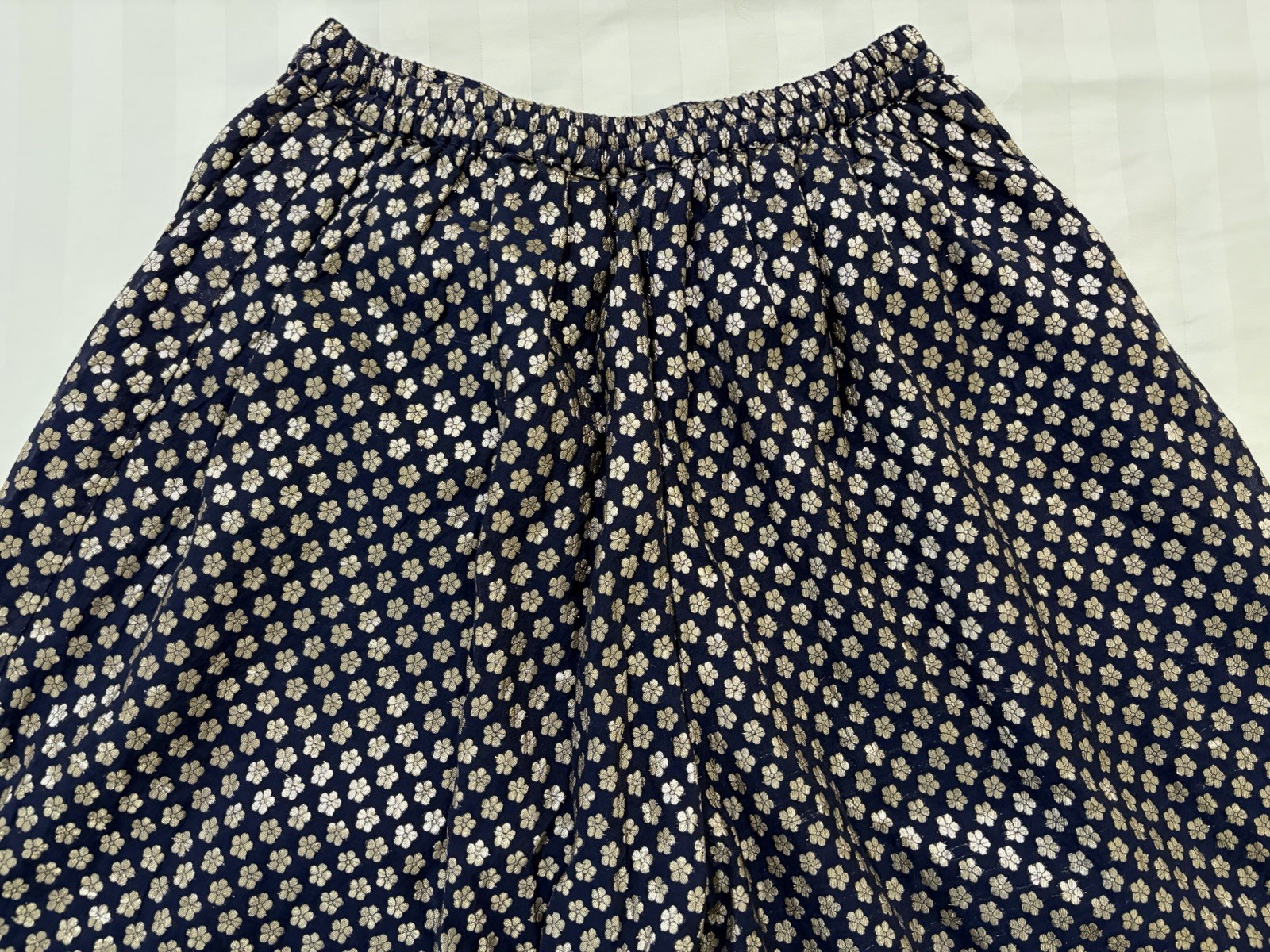 Indian Punjabi Hindi Palazzo Suit Set – Navy Blue and Gold (S-M)