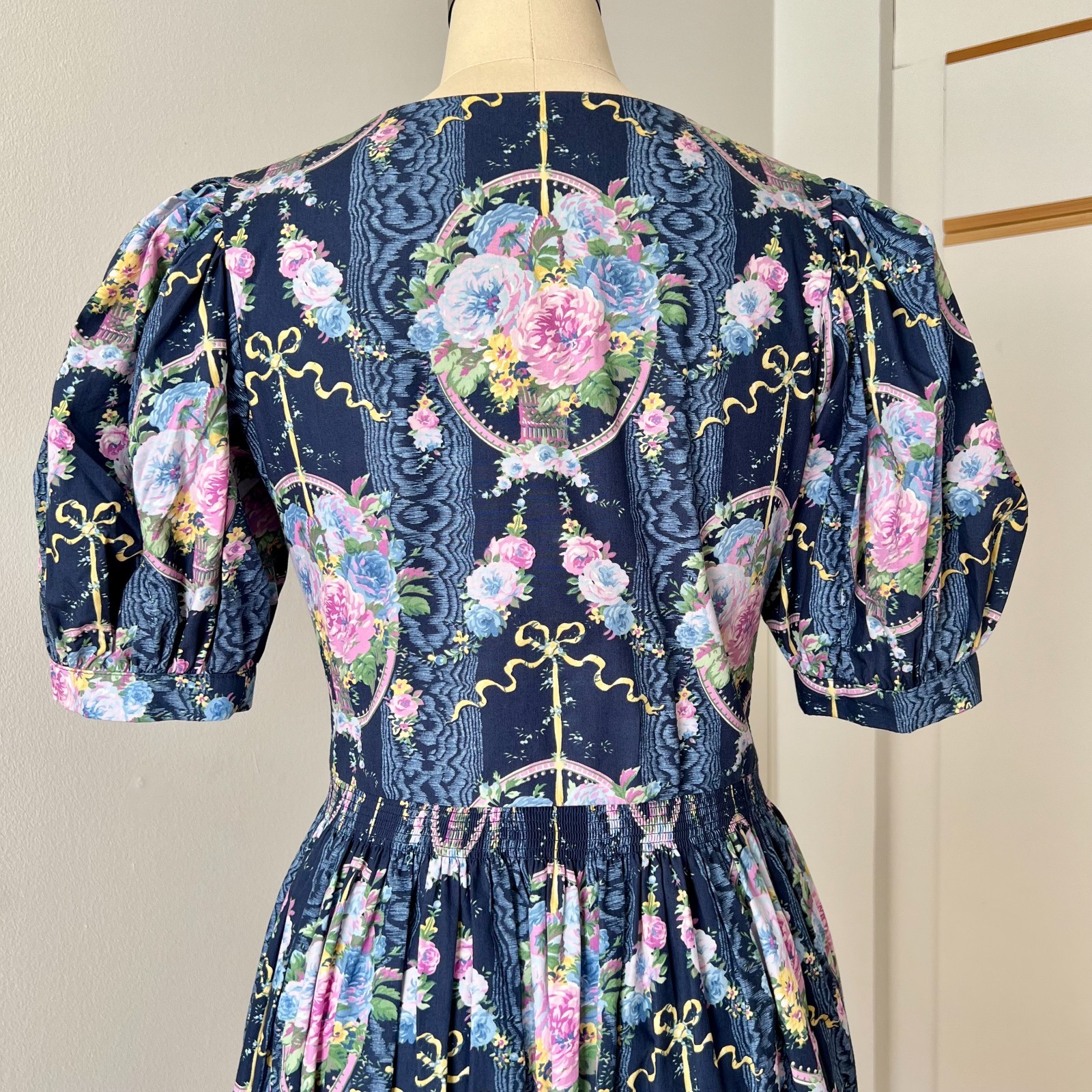 SPORTALM Floral Bavarian Trachten Dress Austrian Folk Alpine Oktoberfest Dirndl