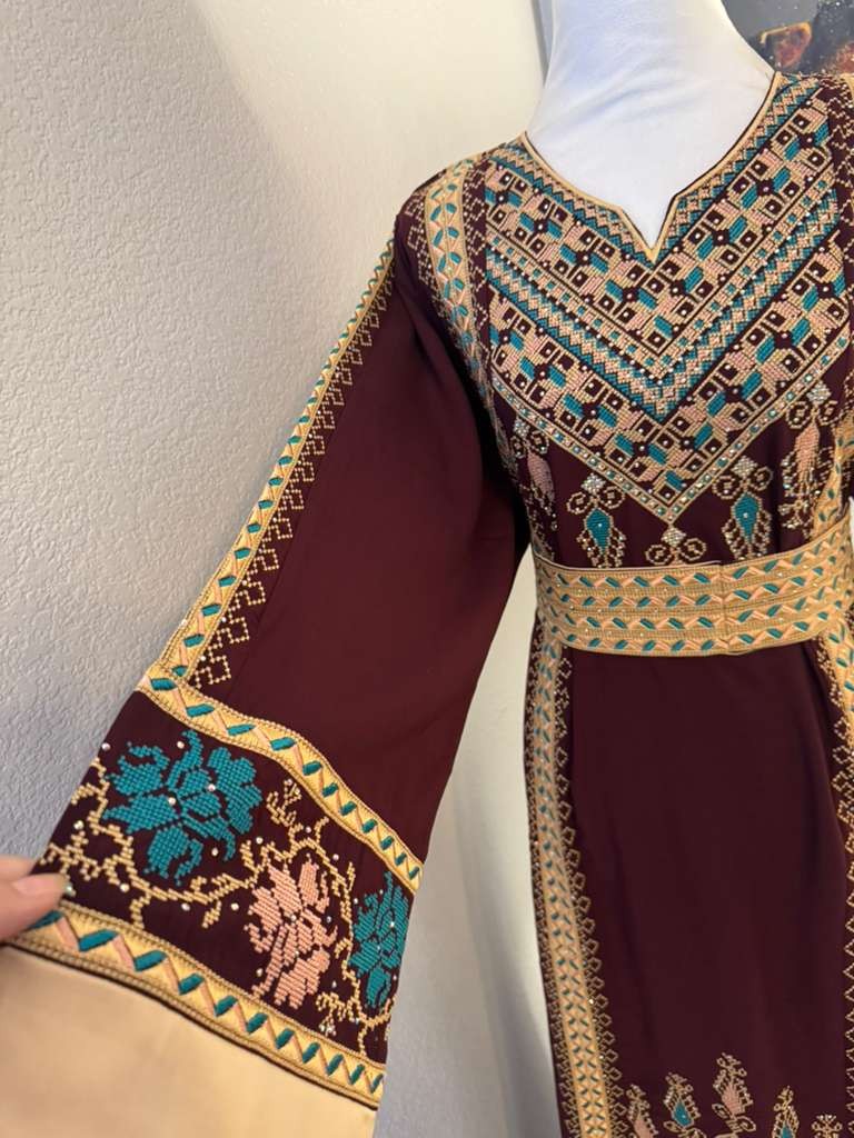 Roma Thobe – Women’s Embroidered Dress, Perfect for Eid, Abaya, Ramadan